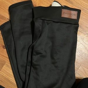 Sherpa lined leggings